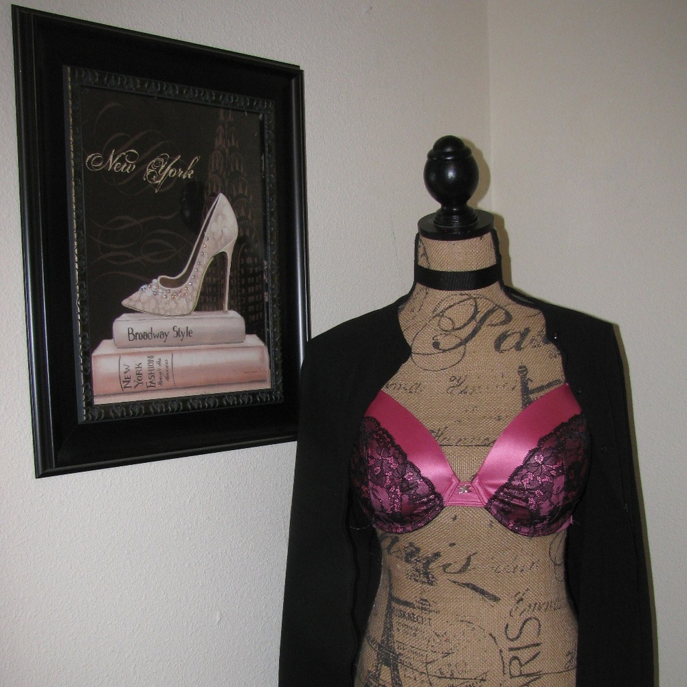 Fredricks of Hollywood Bombshell Push-up Bra